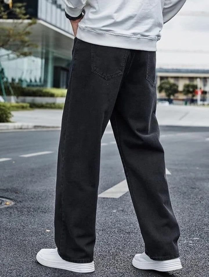 DENIM LOOK
Men Relaxed Fit Mid Rise Grey Jeans
